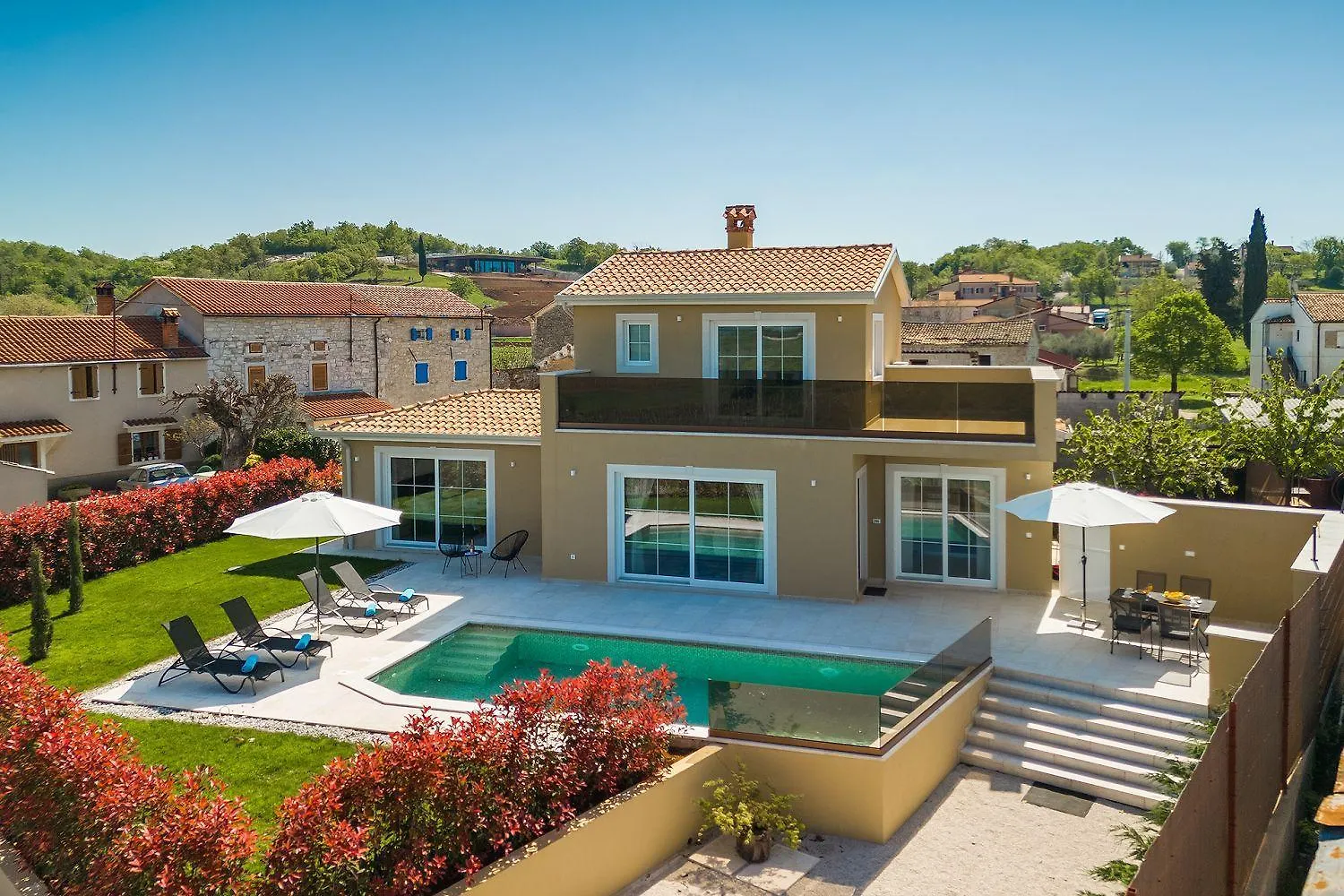 Traumhafte Finca Mit Privatpool Und Panoramablick ヴィジナダ 別荘