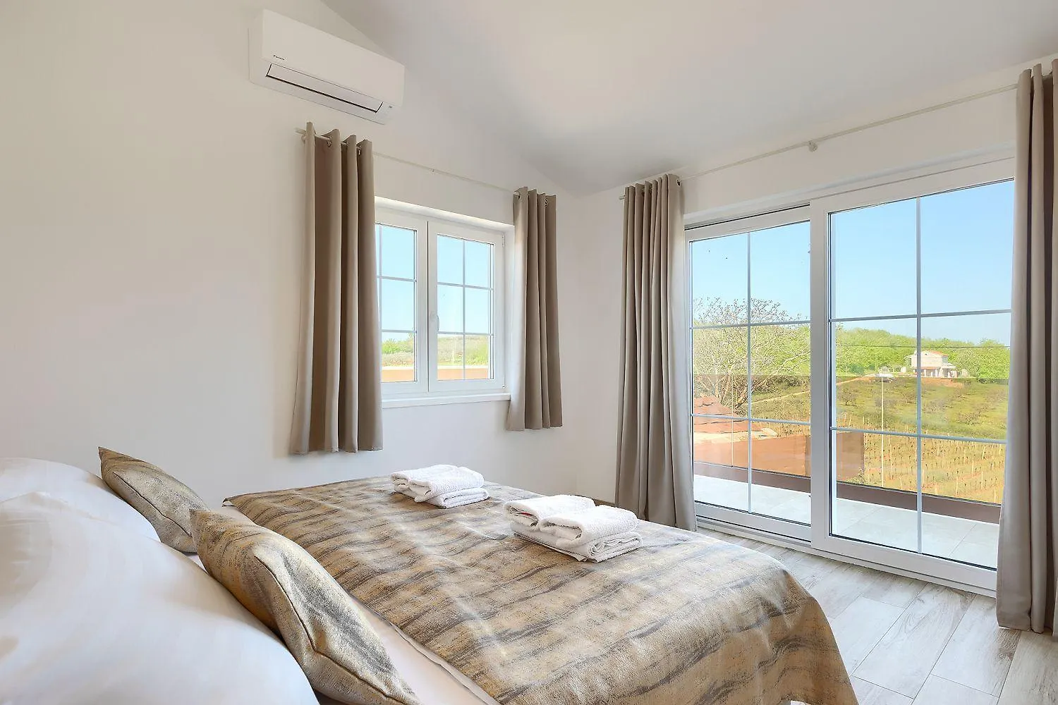 別荘 Traumhafte Finca Mit Privatpool Und Panoramablick ヴィジナダ クロアチア
